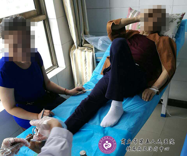 江苏南京糖尿病足病人454医院治疗无效后转入我院康复一例